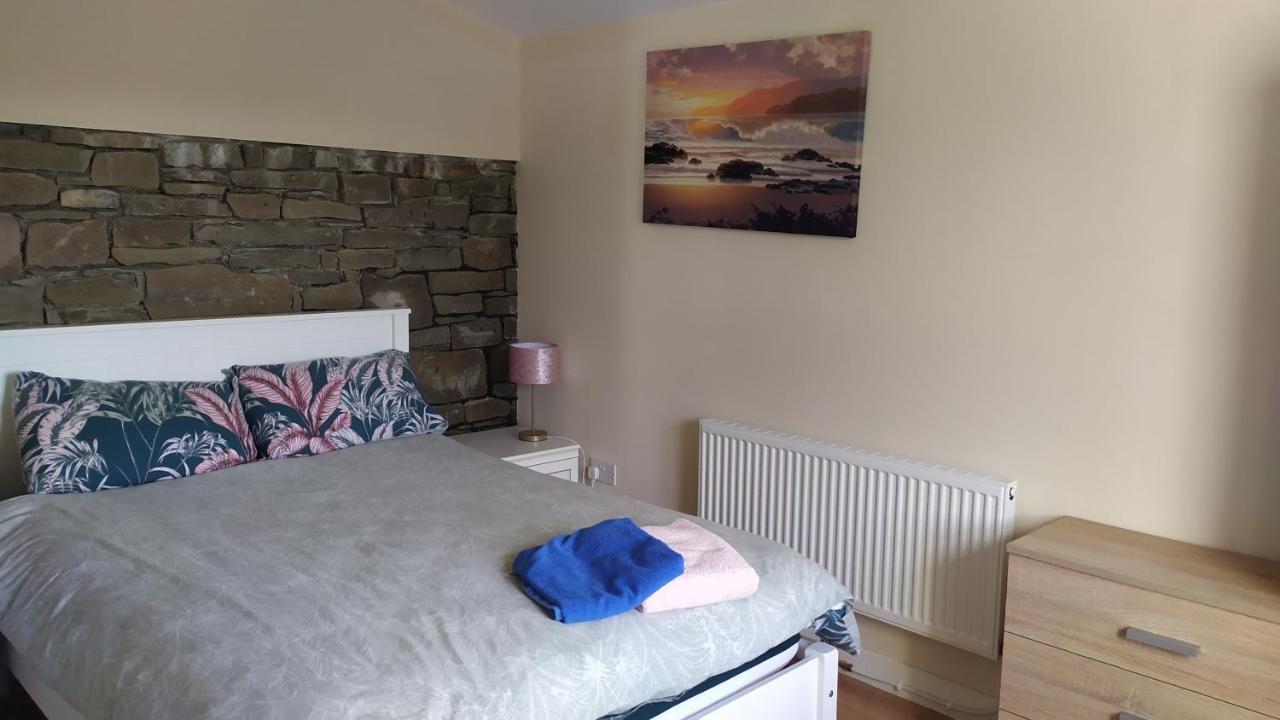 Lovely Cosy Cottage Close To Atlantic Beaches Dromore West 外观 照片